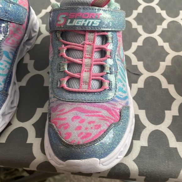 Sneakers - Picture 12 of 14